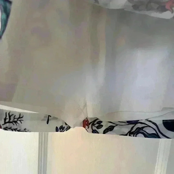 Girl’s Floral Top and Skirt by Green Clothing  Size 4 - Picture 9 of 10